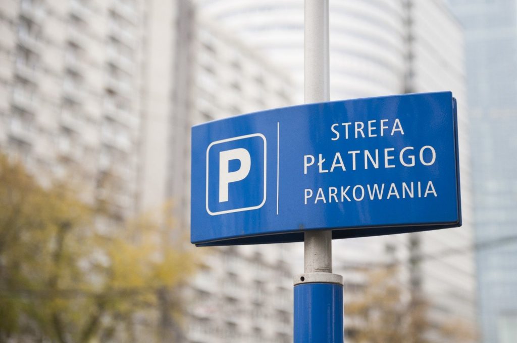 wzrost-oplat-za-parkingi-w-centrach-miast:-sprawdz,-jak-wzrosna-koszty-parkowania