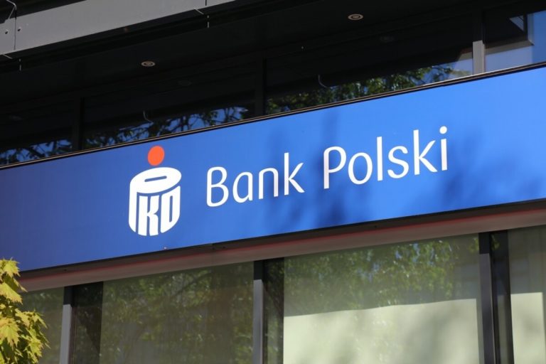 co-sie-dzieje-z-kredytami,-gdy-bank-zostaje-zamkniety?-wszystko,-co-musisz-wiedziec