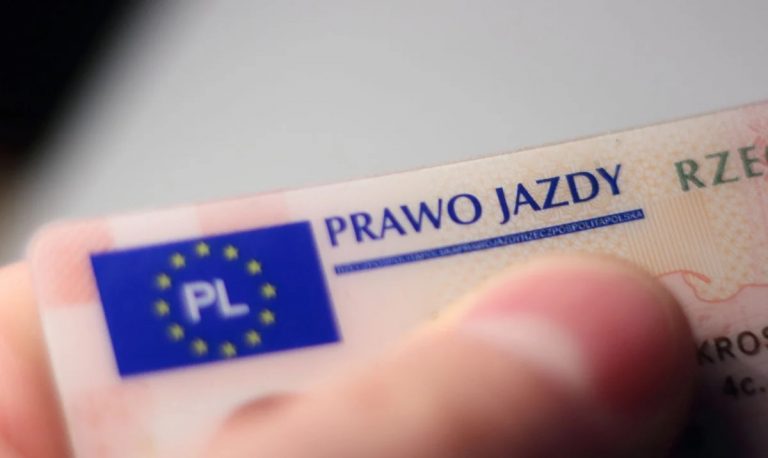 jaki-mandat-za-brak-prawa-jazdy?-sprawdz,-jak-surowe-moga-byc-konsekwencje!