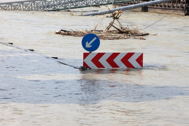 wroclaw-w-gotowosci-na-powodz-–-prezydent-sutryk:-„oby-waly-wytrzymaly”