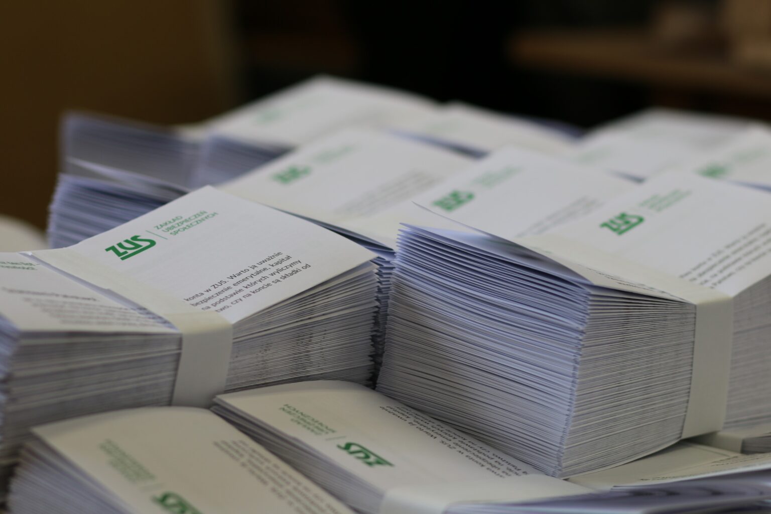 Emerycie, dorobisz na święta bez limitów. ZUS ma kluczową wiadomość dla milionów Polaków ZUS