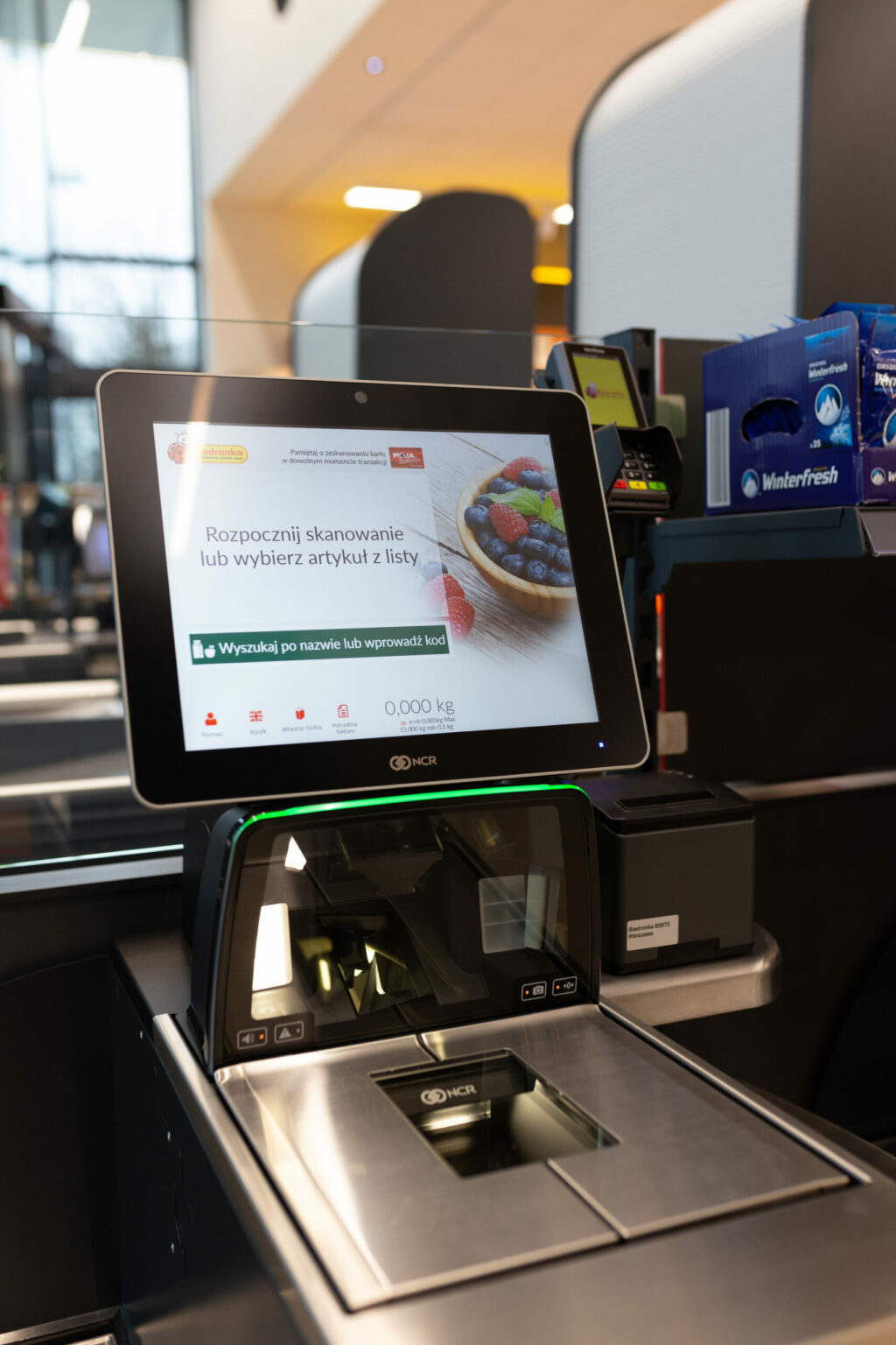 Biedronka: Kasa samoobsługowa uratowała klienta. Uważaj na wagę! biedronka5 scaled 1