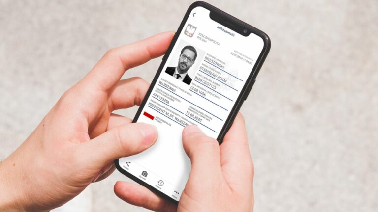 Przyszłość aplikacji mObywatel. Resort wyjaśnia zmiany dla 11 mln Polaków mobywatelgov