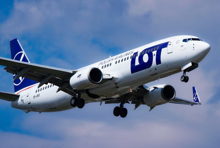 Boeing 737